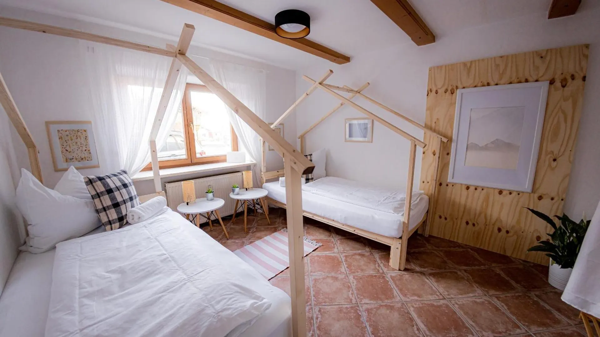 Daire Yello Homes - Gemuetliche Und Luxurioese Wohnung - Mit Sauna, Garten, Und Heimkino Fuer 6 Personen Anger Almanya